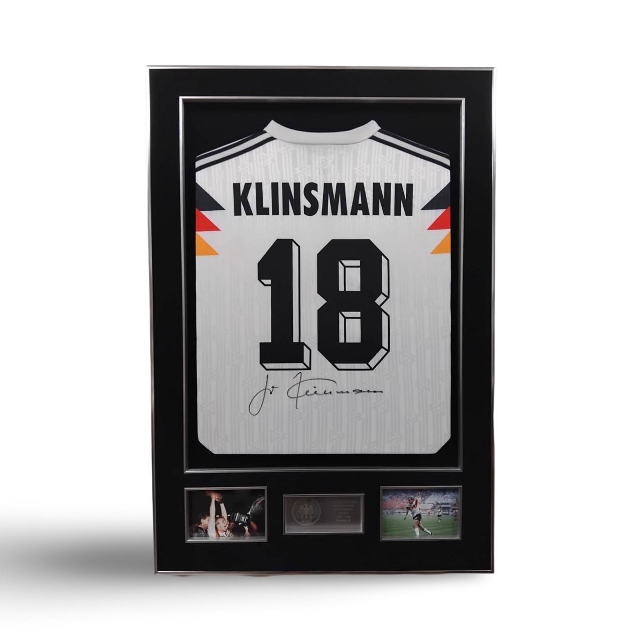 เจอร์เกน คลินส์มันน์ — เสื้อฟุตบอลโลก 1990 เยอรมนีตะวันตก พร้อมลายเซ็น เข้ากรอบ