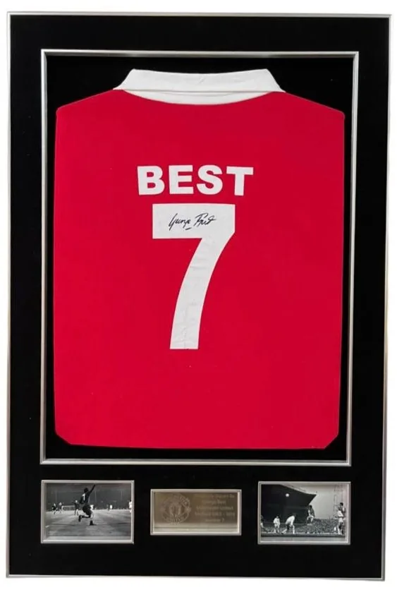George Best — signed Manchester United shirt (signature below the name, silver frame) — memorabilia bertanda tangan asli dalam bingkai