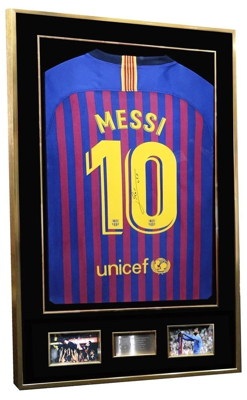 Lionel Messi — signed Barcelona shirt (2018/19) — authentic signed memorabilia, framed