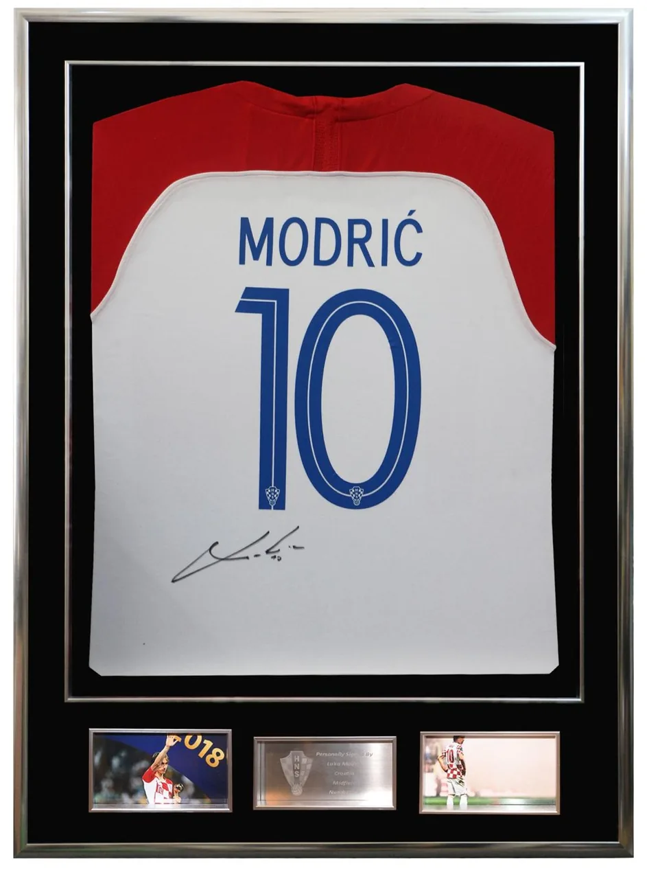 Luka Modrić — signed Croatia shirt — authentic signed memorabilia, framed