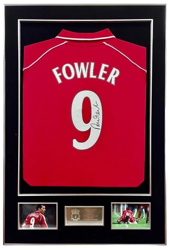 Robbie Fowler — signed Liverpool shirt (crew neck, silver frame) — ของสะสมพร้อมลายเซ็นของแท้ในกรอบ