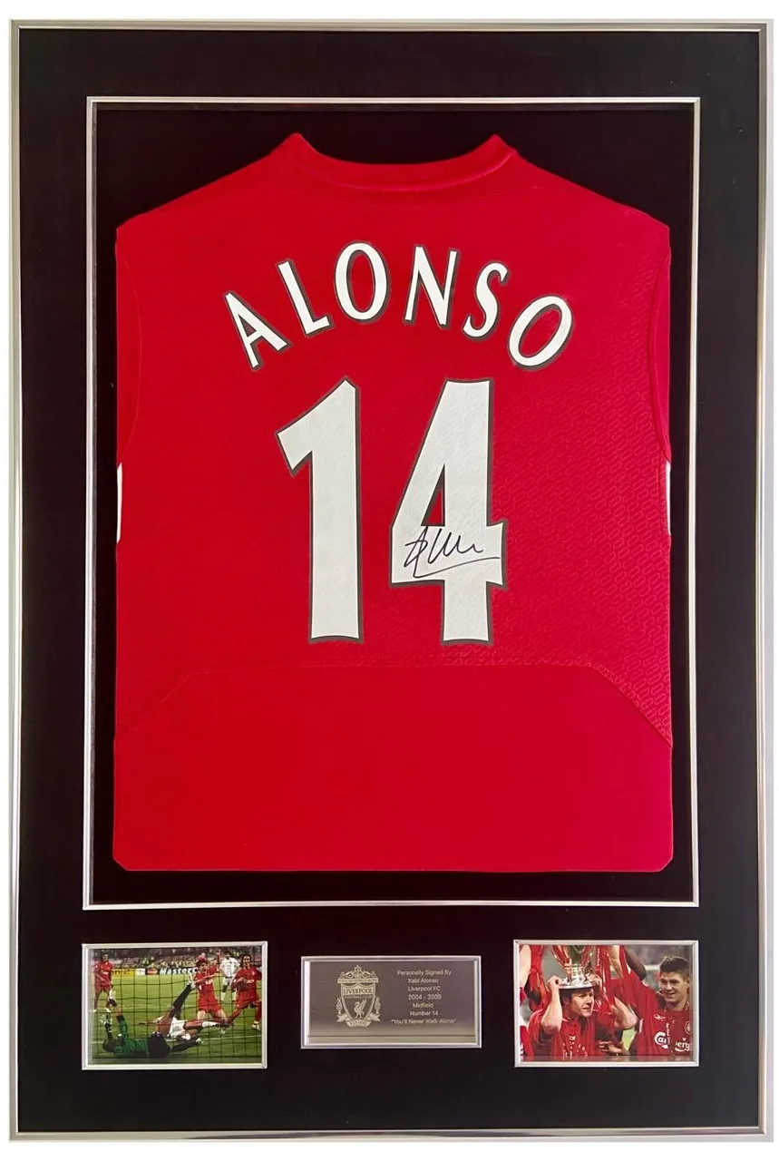Xabi Alonso — signed Liverpool shirt (brown mount, gold frame) — memorabilia bertanda tangan asli dalam bingkai